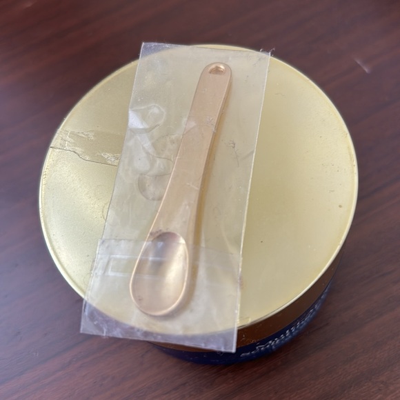 Firming face&neck treatment - Picture 6 of 9